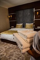 MandarinnART Hotel