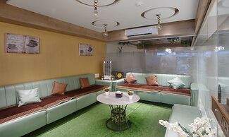 Treebo Urban, 1 Km From Railway Station