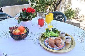 IzzHome Lemon Tree