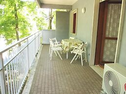 Comfort With Terrace at Grado Pineta