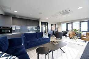 One Bedroom Luxury Flat in City Center