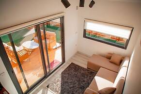 Prive Mini Homes & Camping