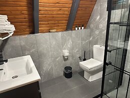 Kalivi Suit Bungalov