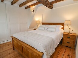 1 Whitehouse Cottages
