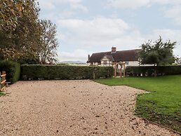 1 Whitehouse Cottages