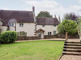 1 Whitehouse Cottages