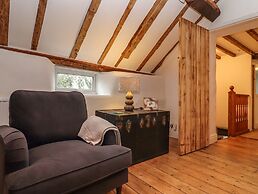 1 Whitehouse Cottages