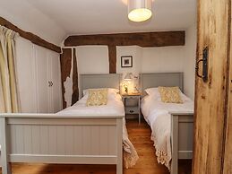 1 Whitehouse Cottages