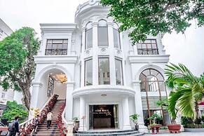 Hòa Nam Hotel