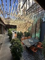 Hòa Nam Hotel