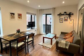 Cosy, Bright and Central Flat for Work and Holiday