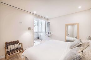 Bay View Penthouse by Olala Home