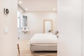 Bay View Penthouse by Olala Home