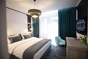 Opera Hotel