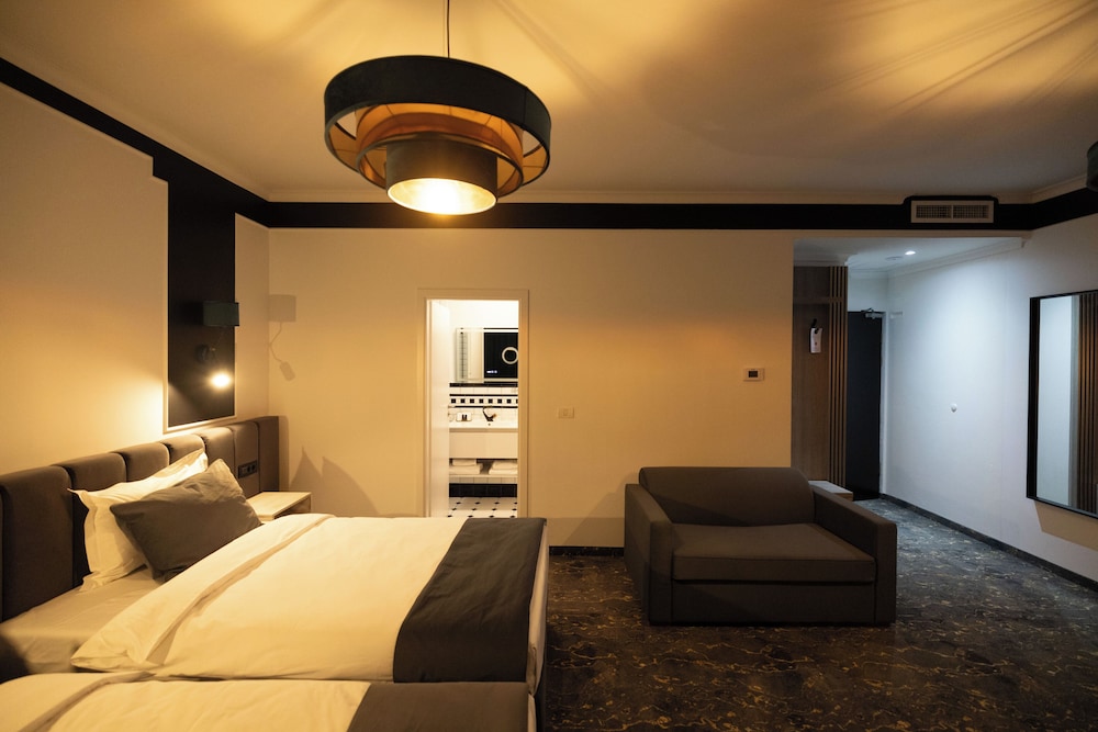 Opera Hotel
