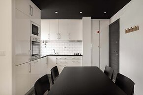 Breeze Apartment by Olala Homes