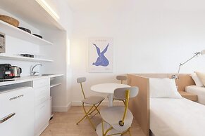 Equador Superior Suites by Olala Homes