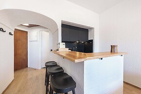 Equador Superior Suites by Olala Homes