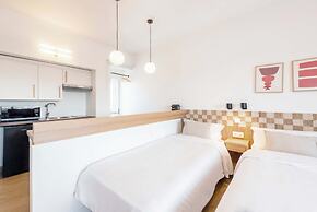 Equador Superior Suites by Olala Homes