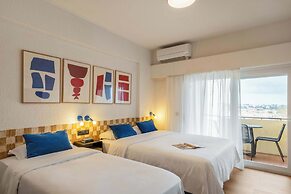 Equador Superior Suites by Olala Homes