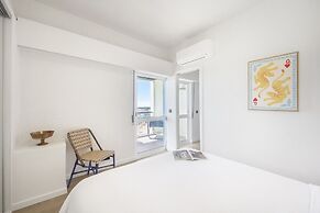 Equador Studios by Olala Homes