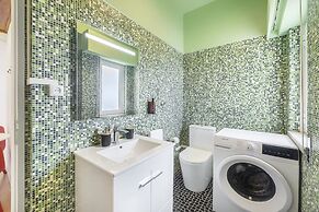 Equador Studios by Olala Homes