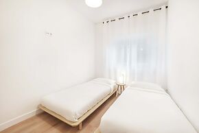 Green Apartment by Olala Homes