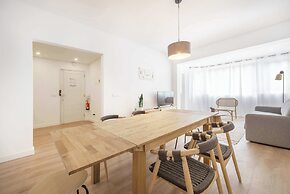 Green Apartment by Olala Homes