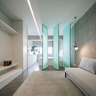 Luz Apartment by Olala Homes