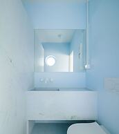 Luz Apartment by Olala Homes