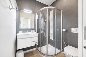 Ocean Apartment by Olala Homes