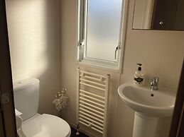 Luxury Pet Friendly Hot Tub Breaks at Tattershall