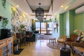 Marina Beach Hotel