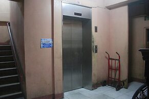 OYO 1011 First Hotel