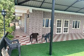 N V Villa Homestay