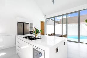 Casa Blanca Villa by Betterplace
