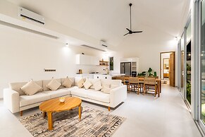 Casa Blanca Villa by Betterplace
