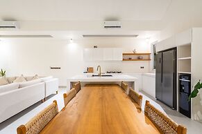 Casa Blanca Villa by Betterplace