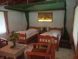 Dik Dik Hotel