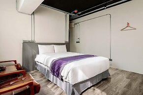 SATURN HOTEL