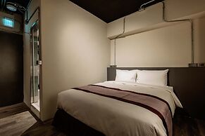 SATURN HOTEL
