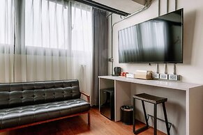 SATURN HOTEL