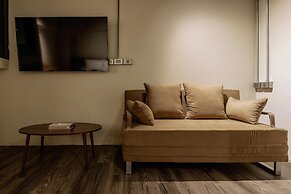 SATURN HOTEL