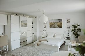 Dec Apartments
