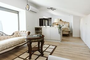 Dec Apartments