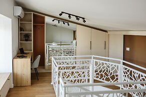 Dec Apartments