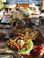 Harmonia Garden Hotel & Restaurant