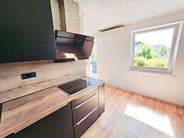 Charming Bella Hideout - Adults Only