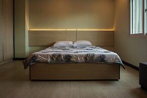 Emmaus condotel