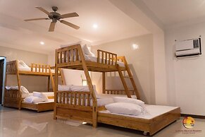 Lanas Beach Resort - Carabao Island
